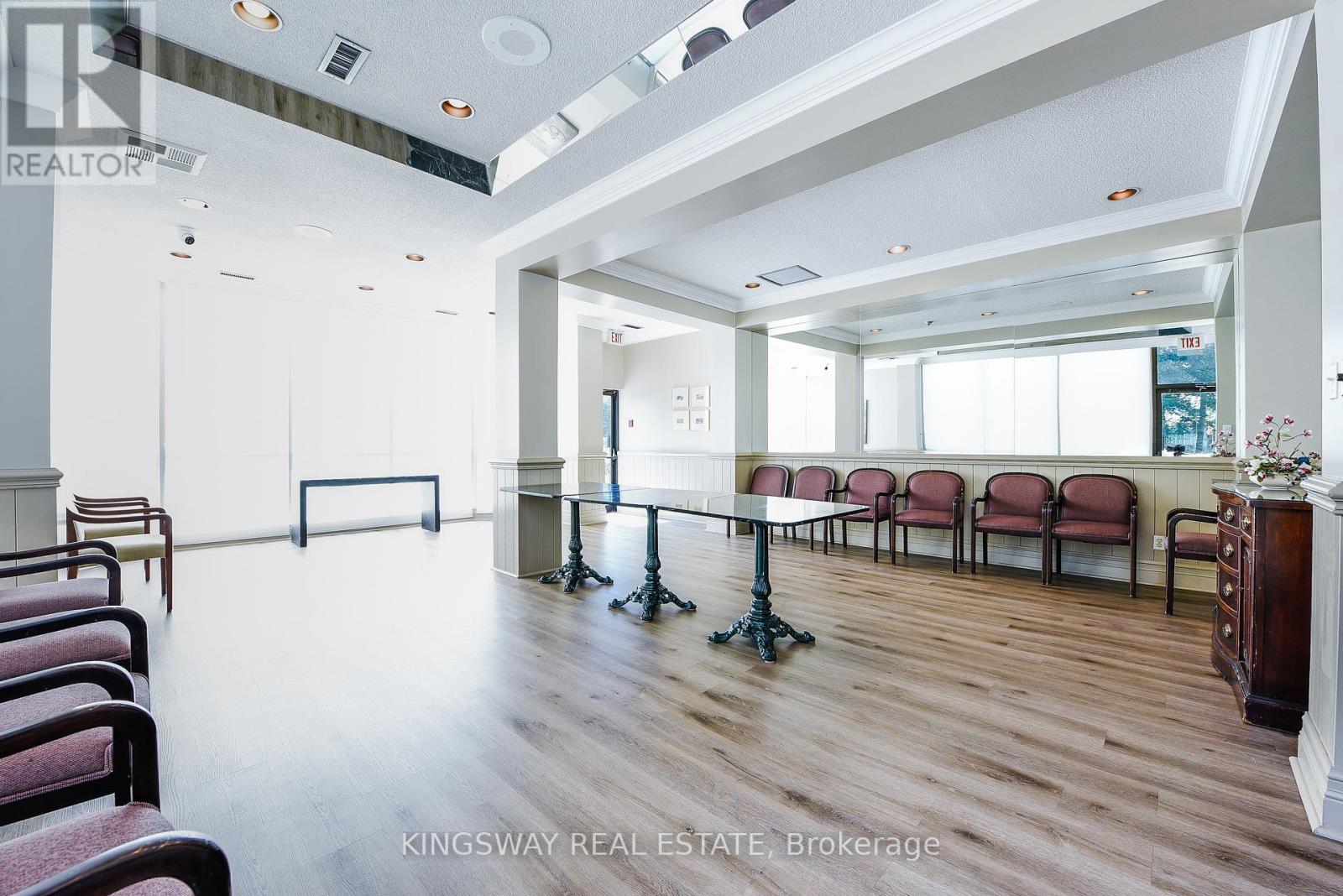 Photo 45 of Uph 02 880 Dundas Street, Mississauga ON