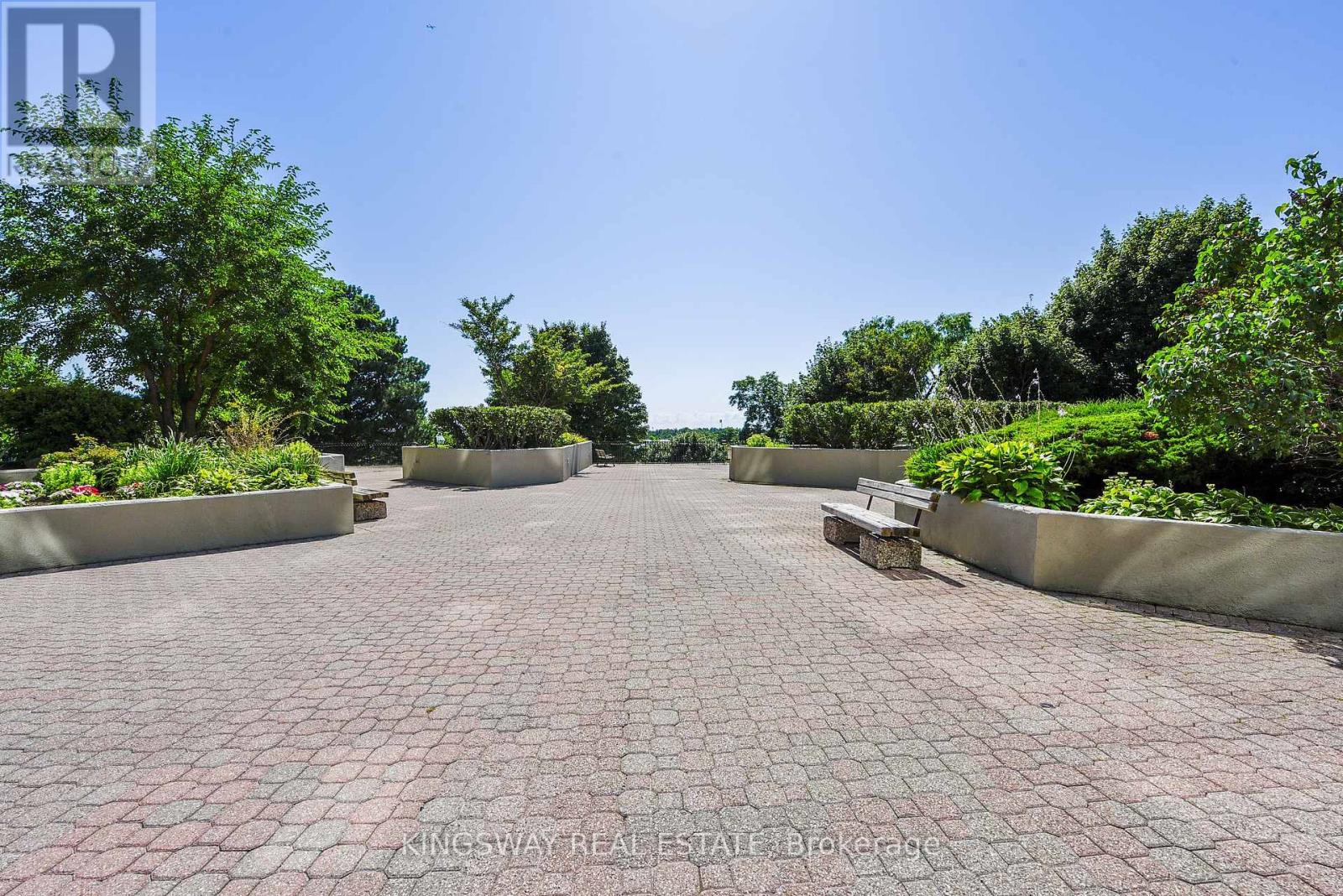 Photo 38 of Uph 02 880 Dundas Street, Mississauga ON
