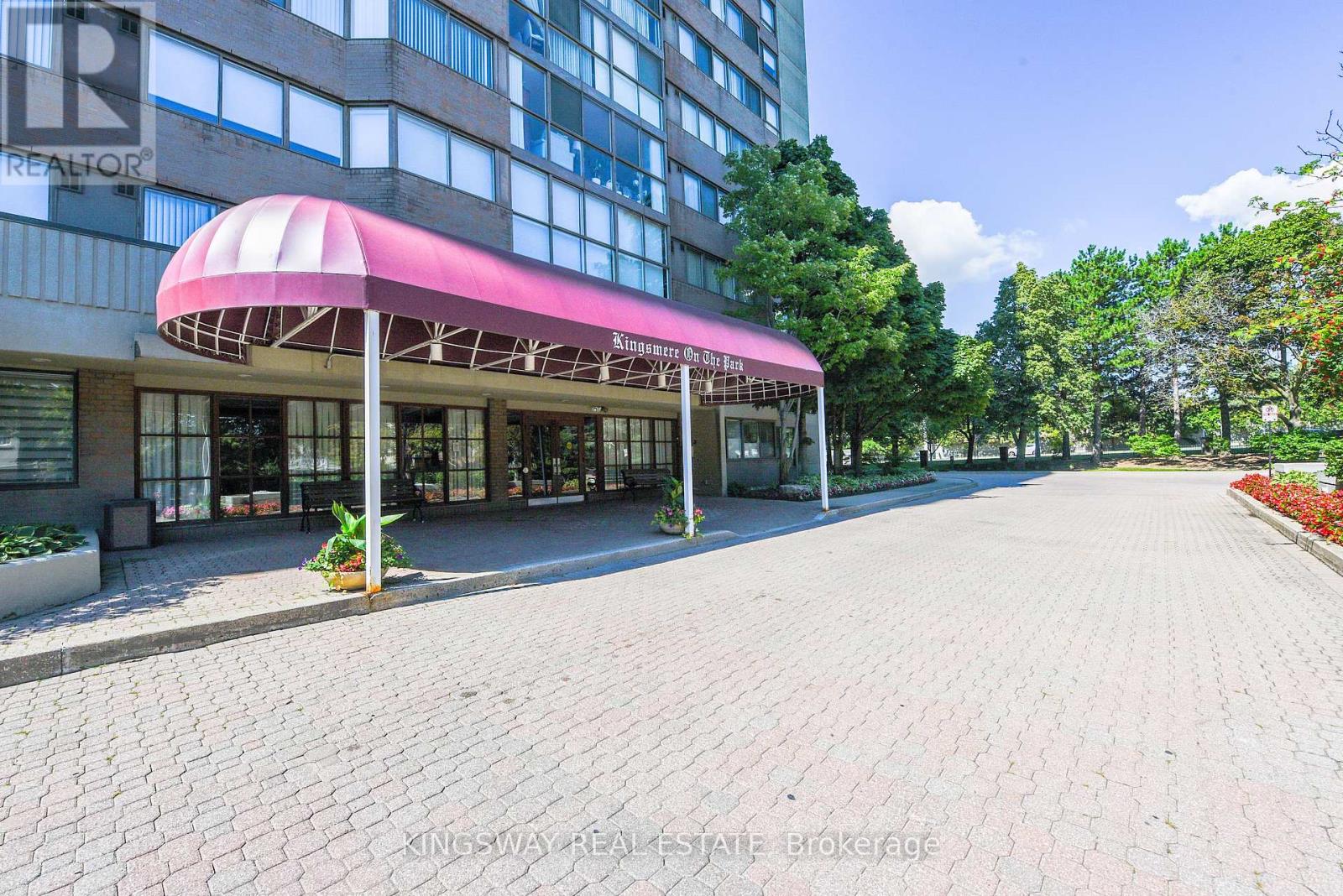 Photo 30 of Uph 02 880 Dundas Street, Mississauga ON