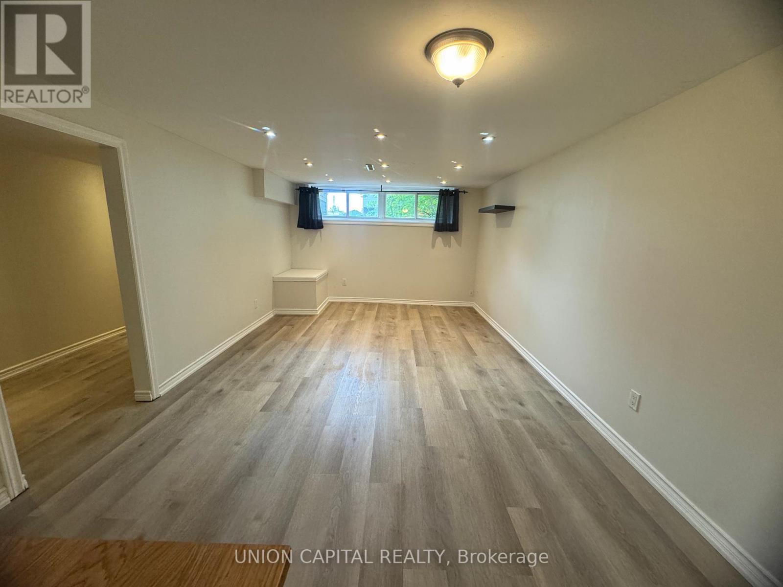 Photo 4 of Bsmt 26 Blackthorne Avenue, Hamilton ON