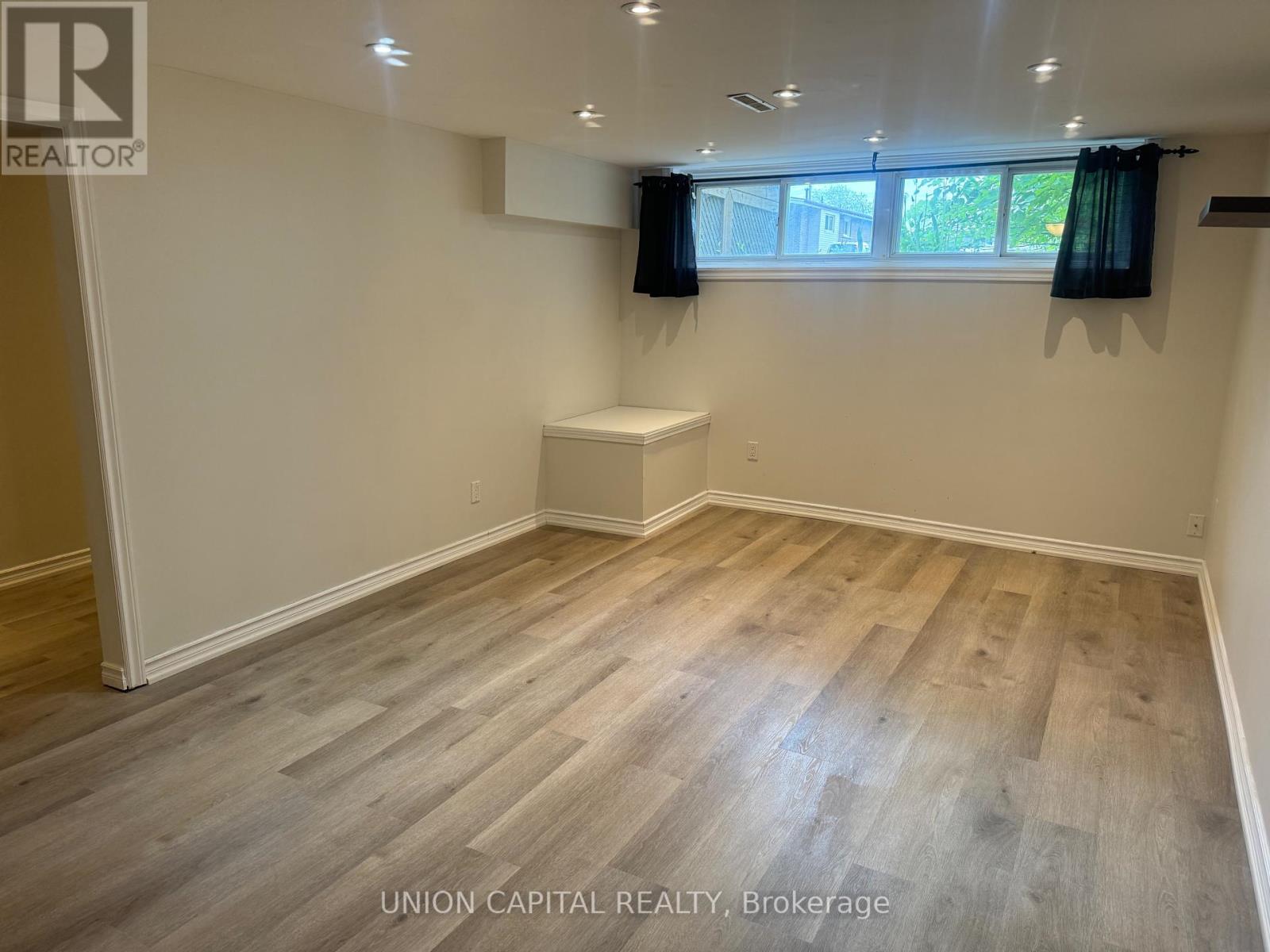 Photo 5 of Bsmt 26 Blackthorne Avenue, Hamilton ON