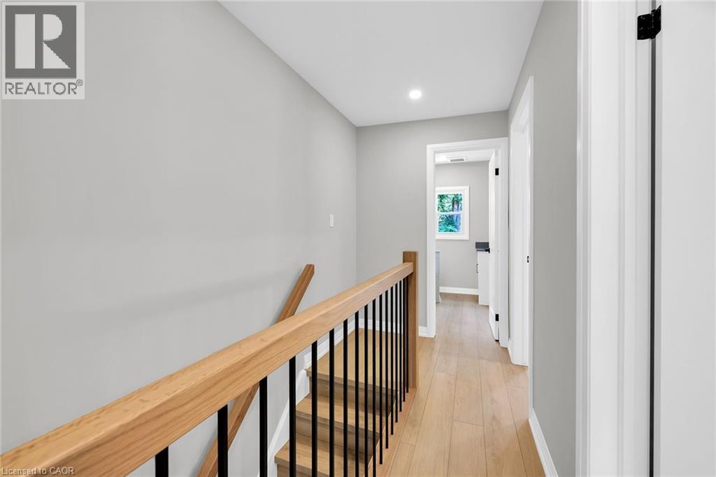 Photo 18 of 517 Hughson Street N, Hamilton ON