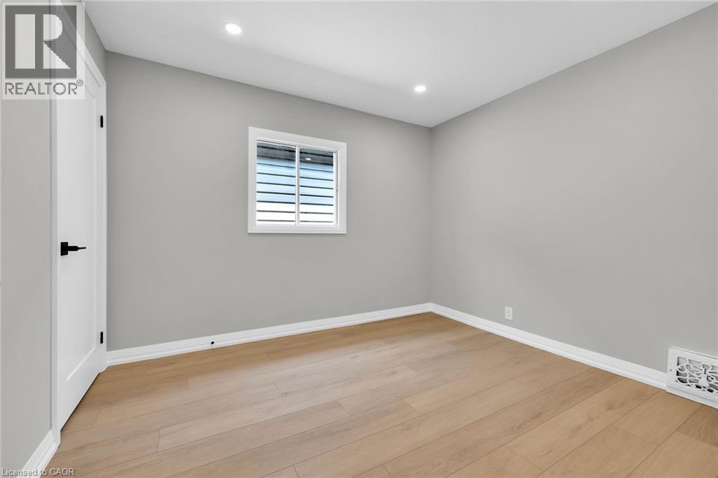 Photo 9 of 517 Hughson Street N, Hamilton ON