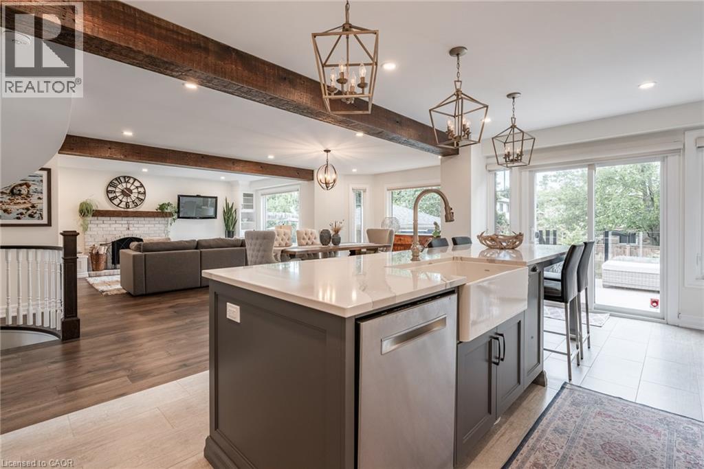 Photo 16 of 2130 Winding Way, Burlington ON