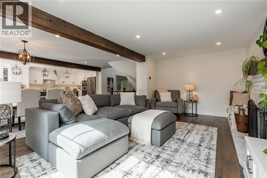 Photo 18 of 2130 Winding Way, Burlington ON
