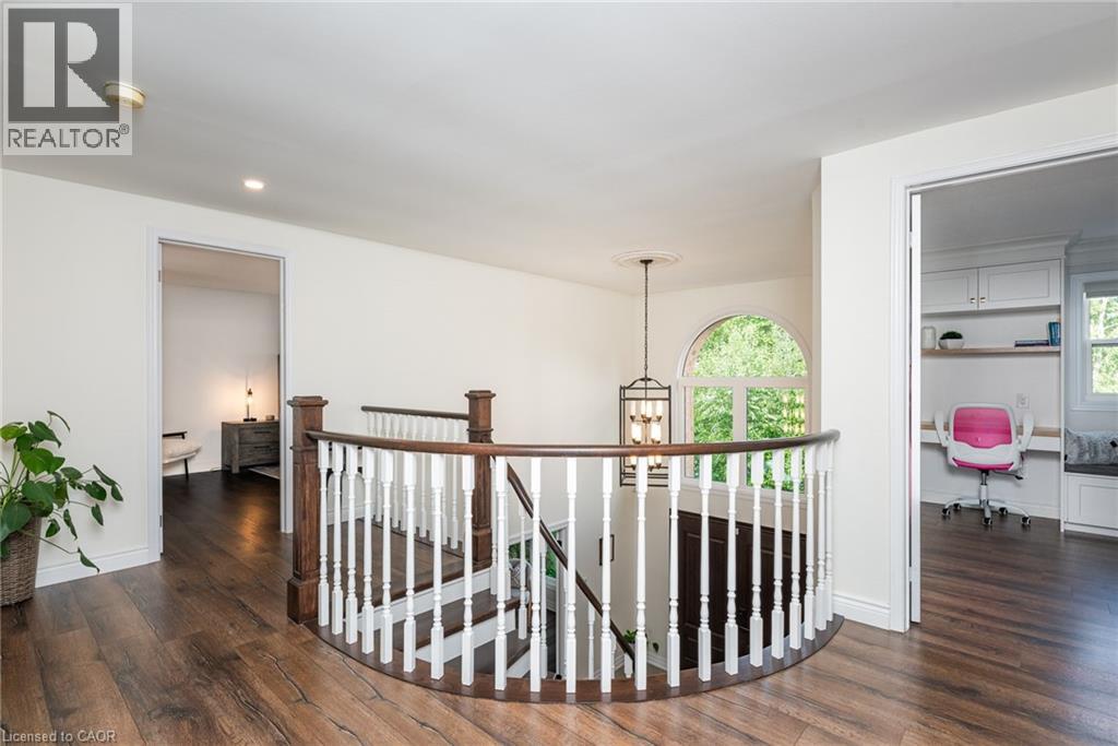 Photo 21 of 2130 Winding Way, Burlington ON