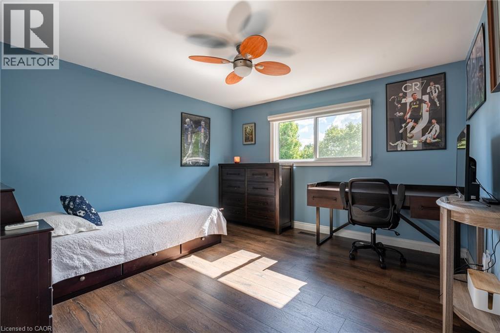 Photo 27 of 2130 Winding Way, Burlington ON