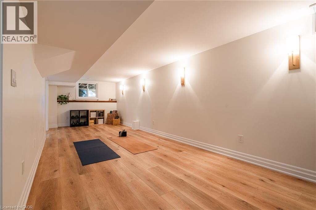 Photo 29 of 2130 Winding Way, Burlington ON