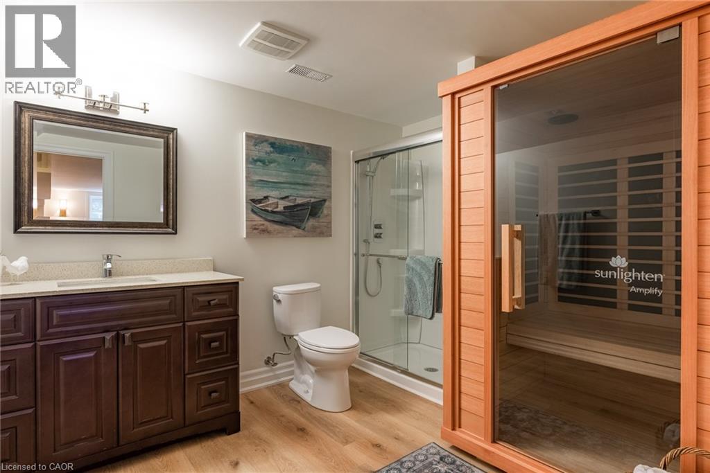 Photo 36 of 2130 Winding Way, Burlington ON