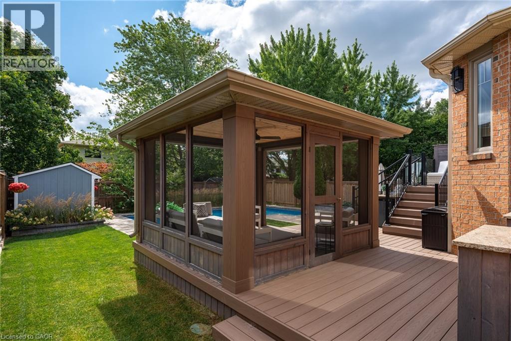 Photo 37 of 2130 Winding Way, Burlington ON