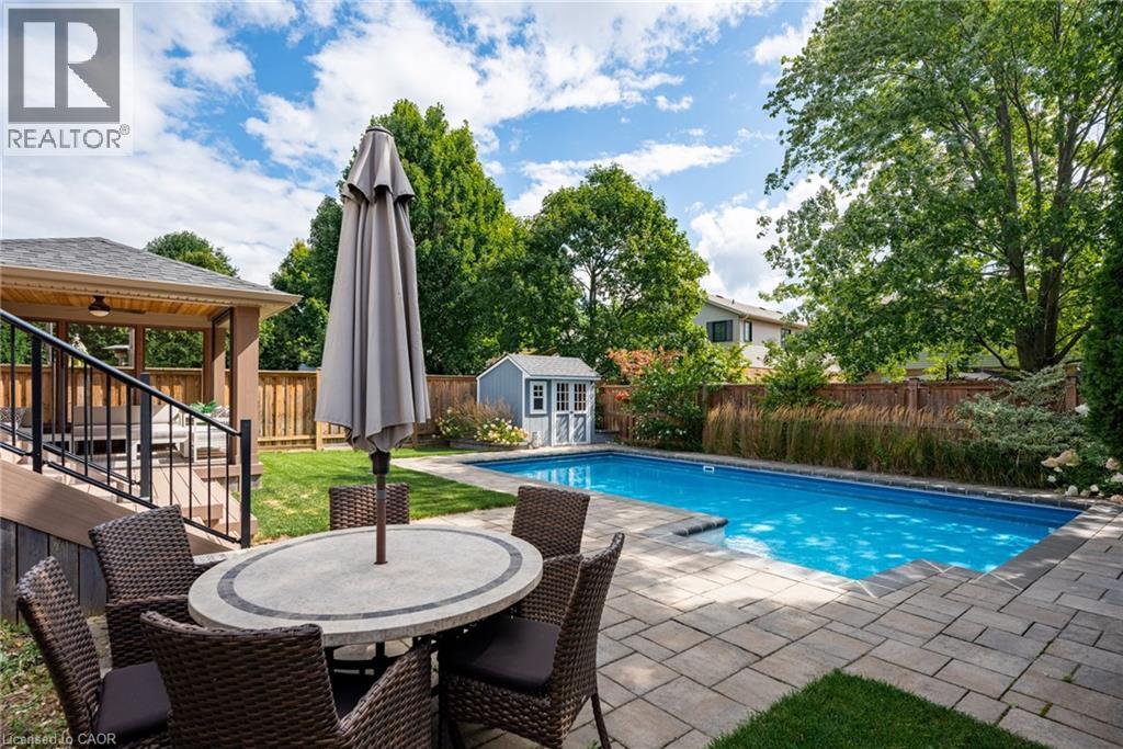 Photo 40 of 2130 Winding Way, Burlington ON