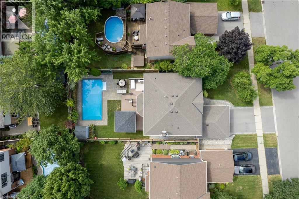 Photo 49 of 2130 Winding Way, Burlington ON