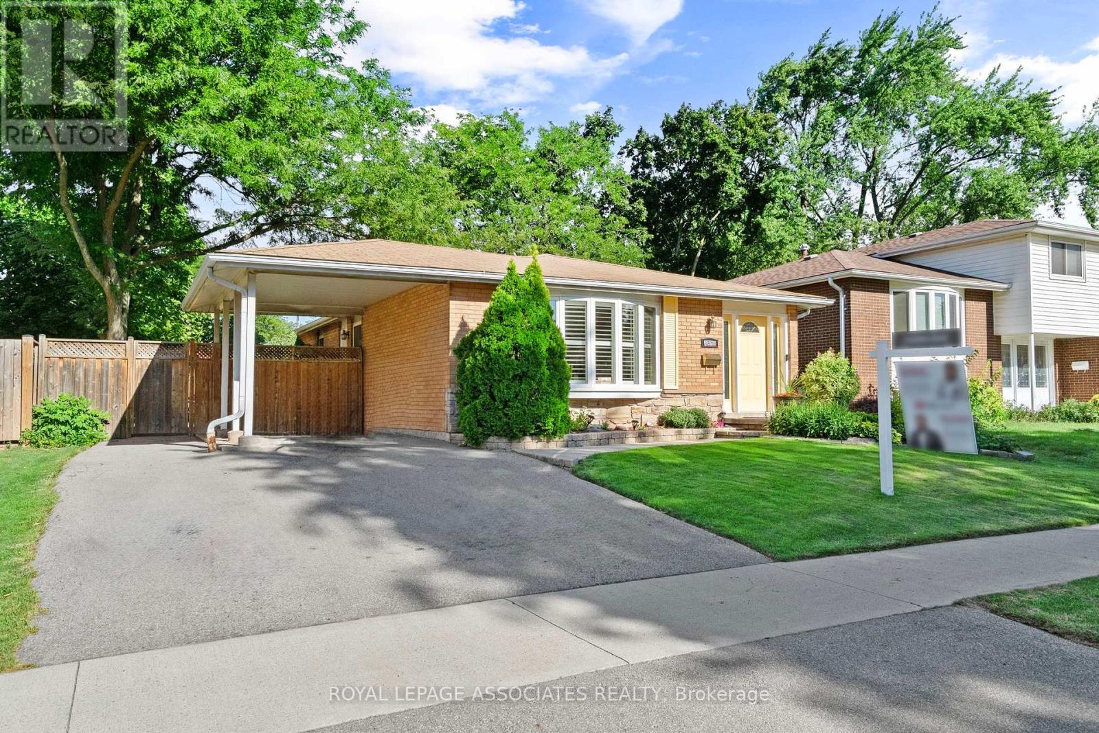 Photo 24 of 5285 Cindy Lane, Burlington ON