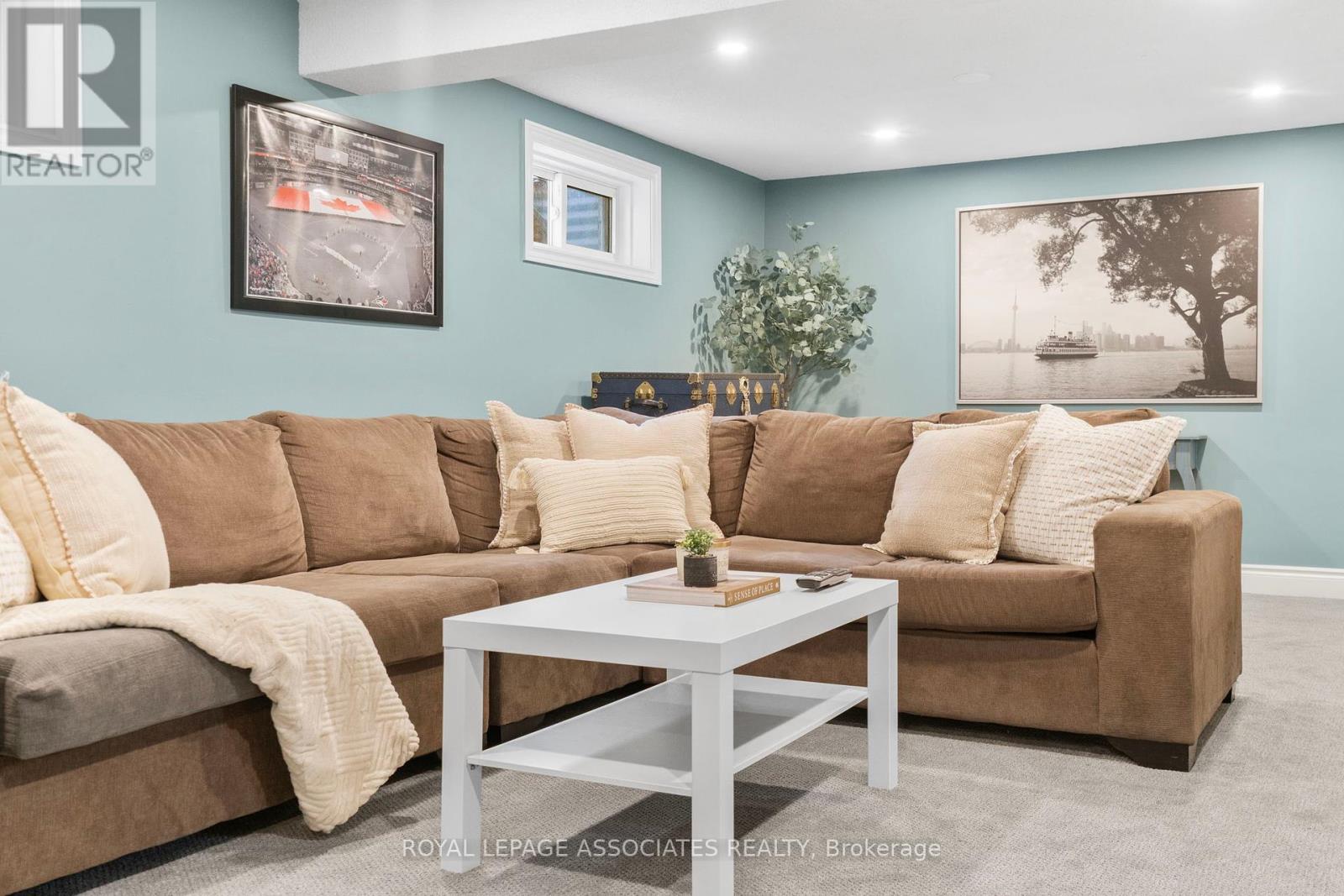 Photo 34 of 5285 Cindy Lane, Burlington ON