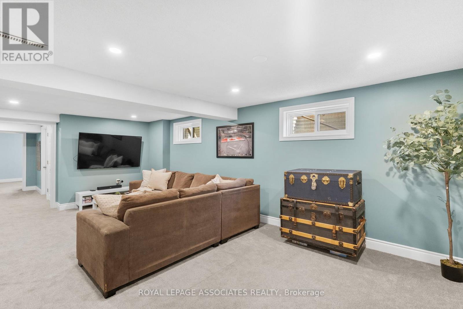 Photo 42 of 5285 Cindy Lane, Burlington ON