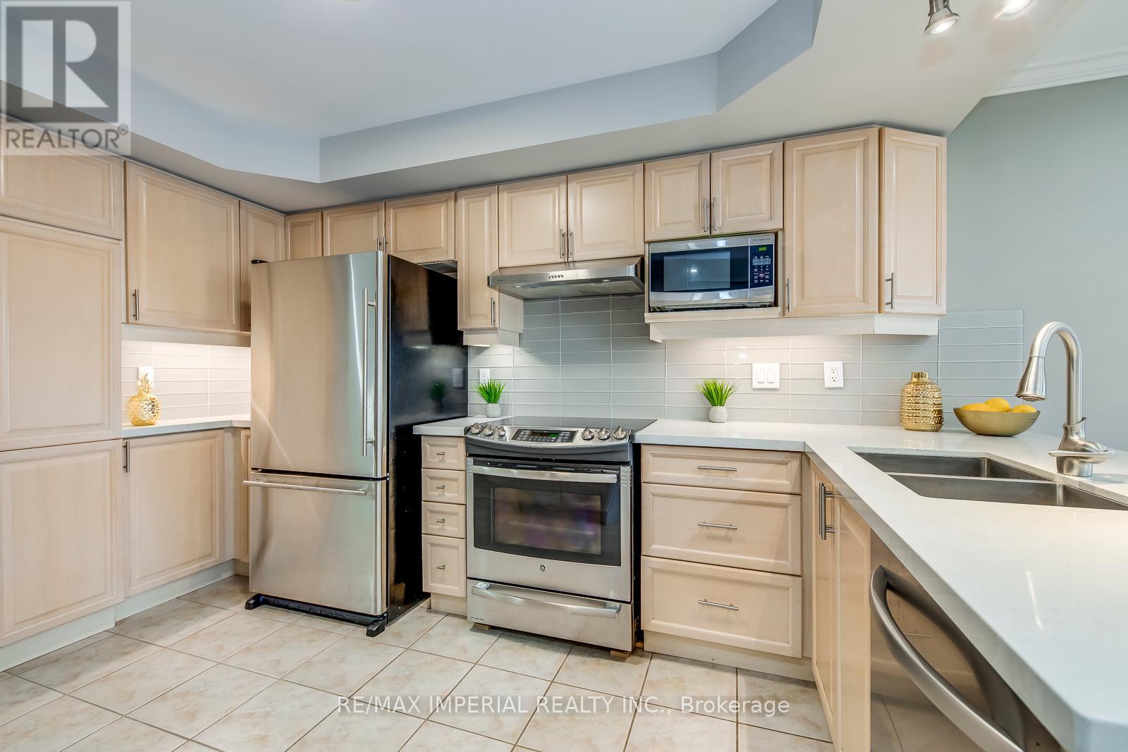 Photo 22 of 2182 Oakpoint Road, Oakville ON