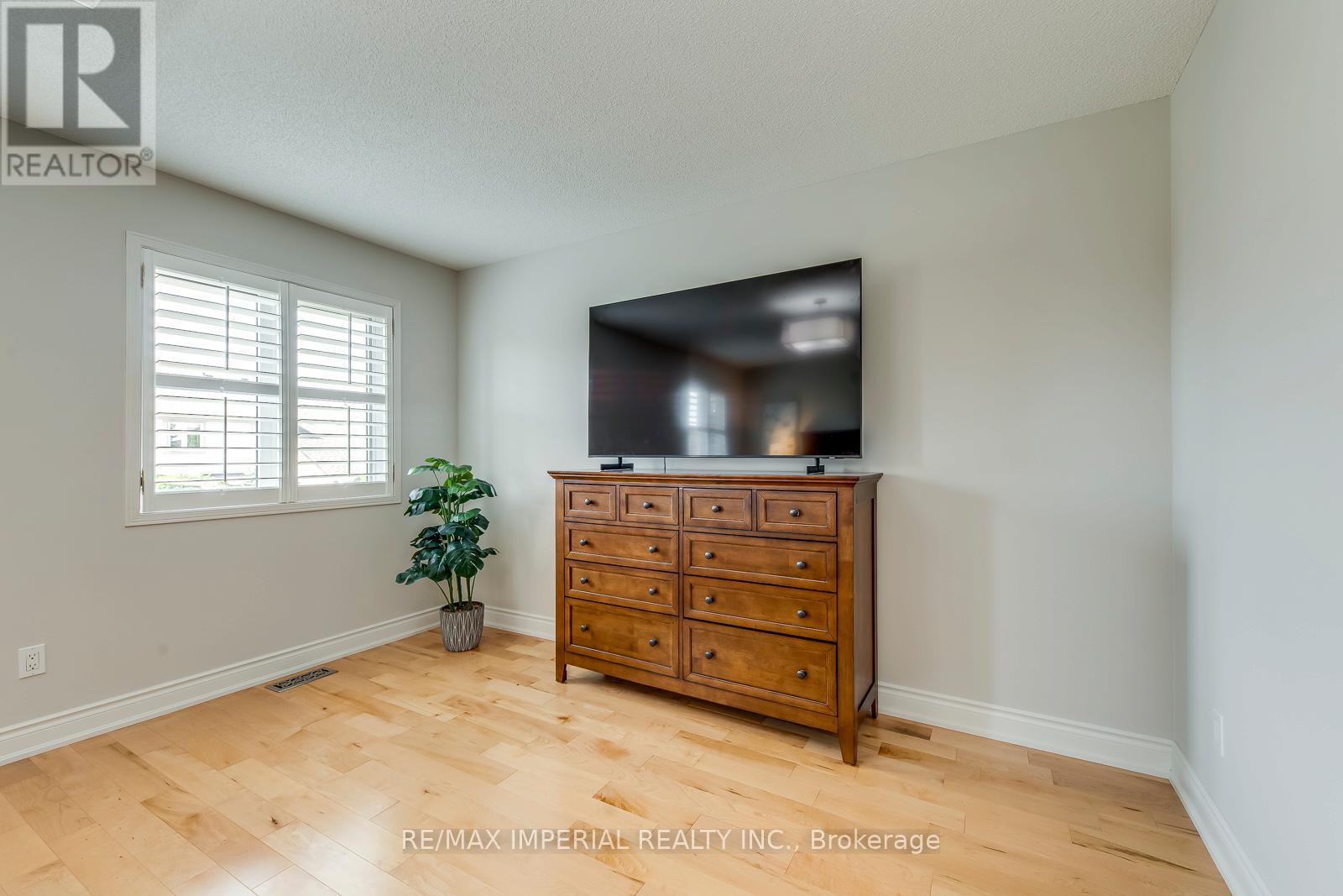 Photo 37 of 2182 Oakpoint Road, Oakville ON