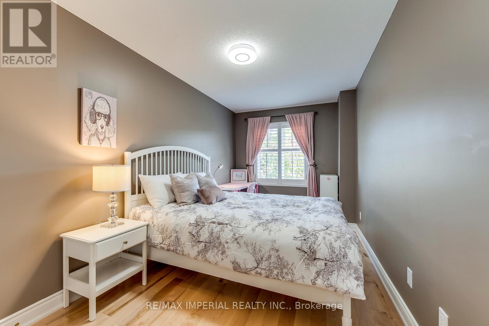 Photo 20 of 2182 Oakpoint Road, Oakville ON