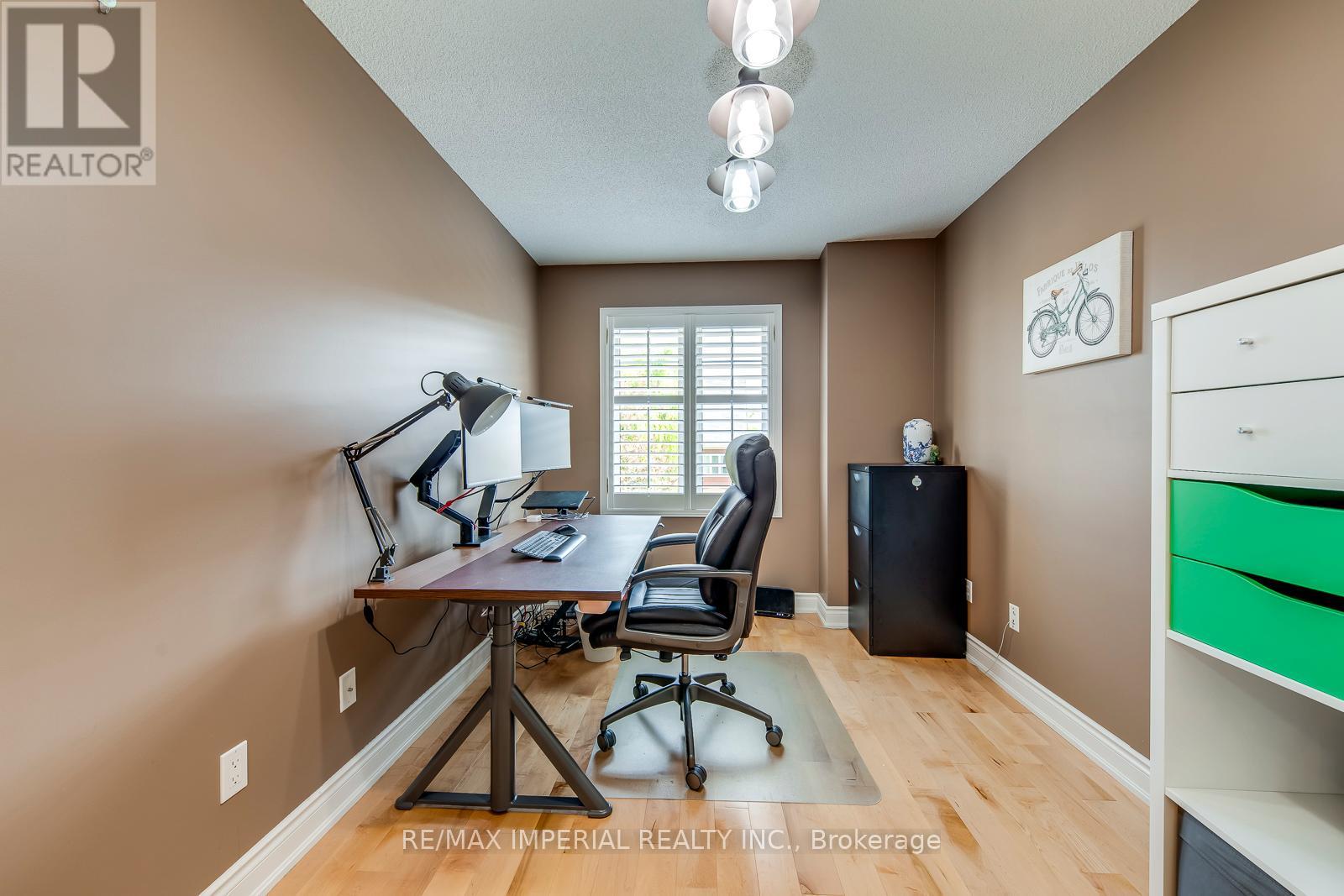 Photo 24 of 2182 Oakpoint Road, Oakville ON