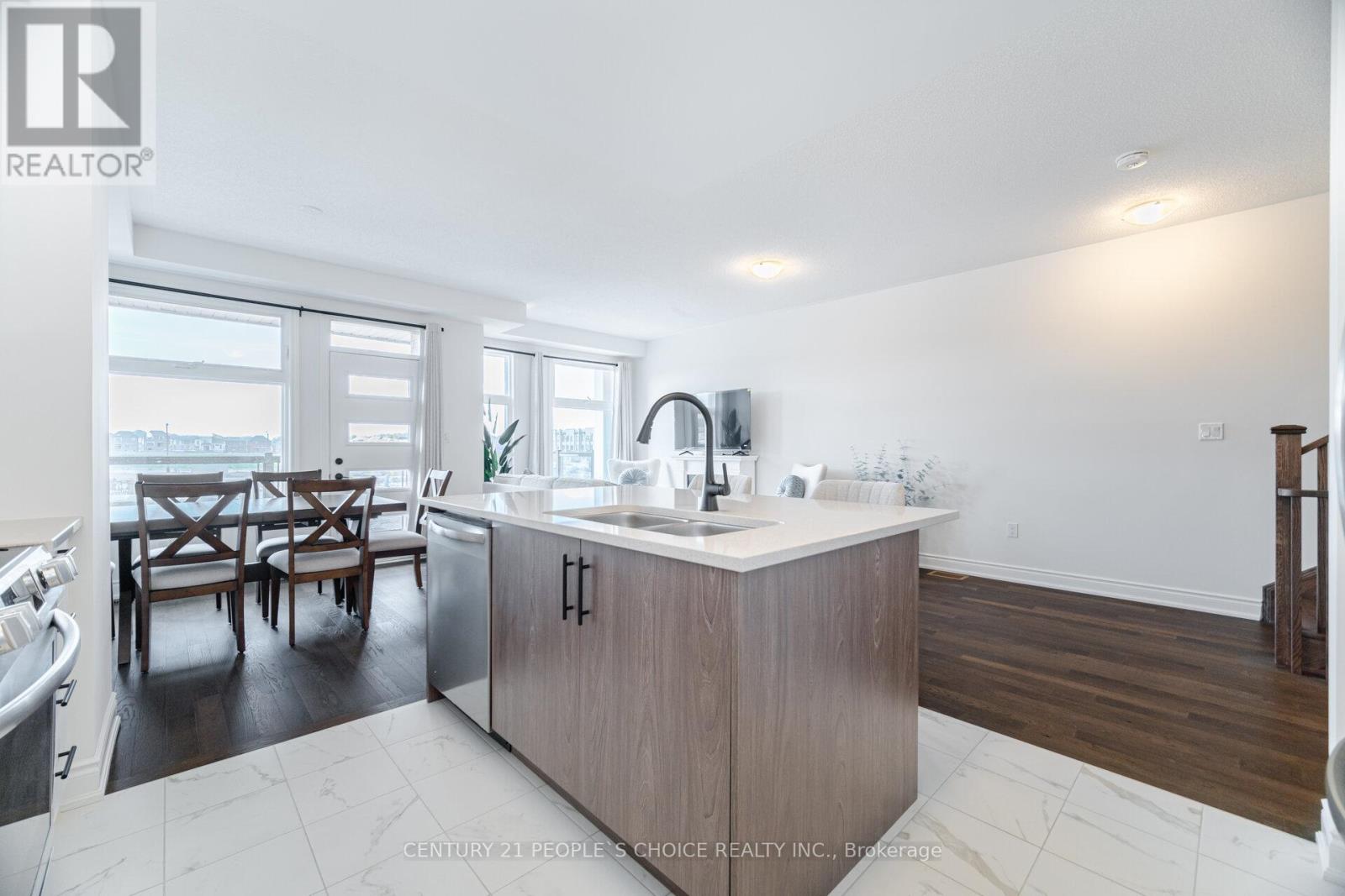 Photo 18 of 1302 Muller Lane, Oakville ON