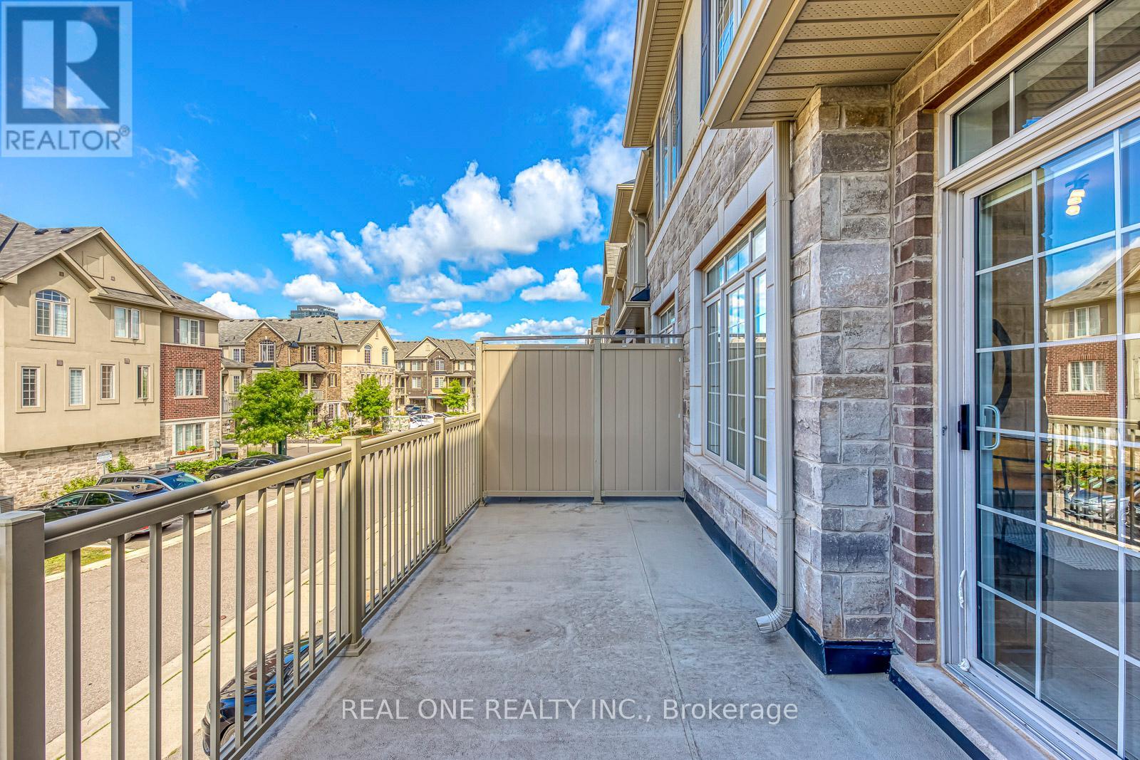 Photo 44 of 3116 Postridge Drive, Oakville ON