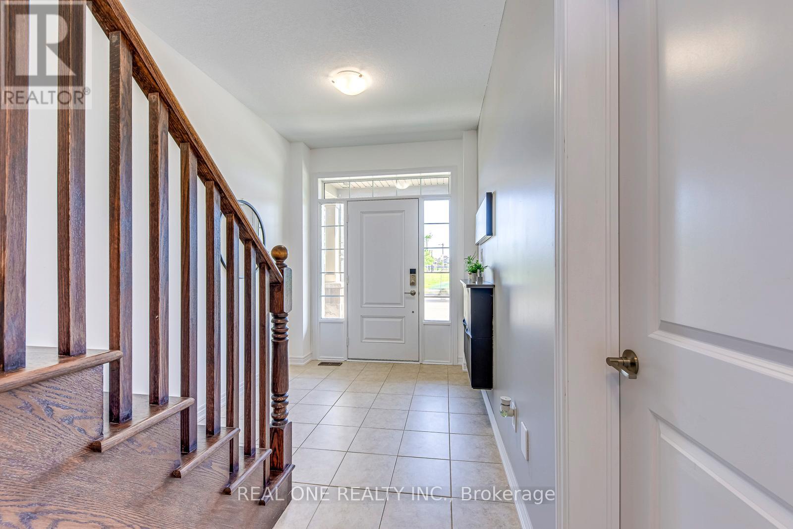 Photo 22 of 3116 Postridge Drive, Oakville ON