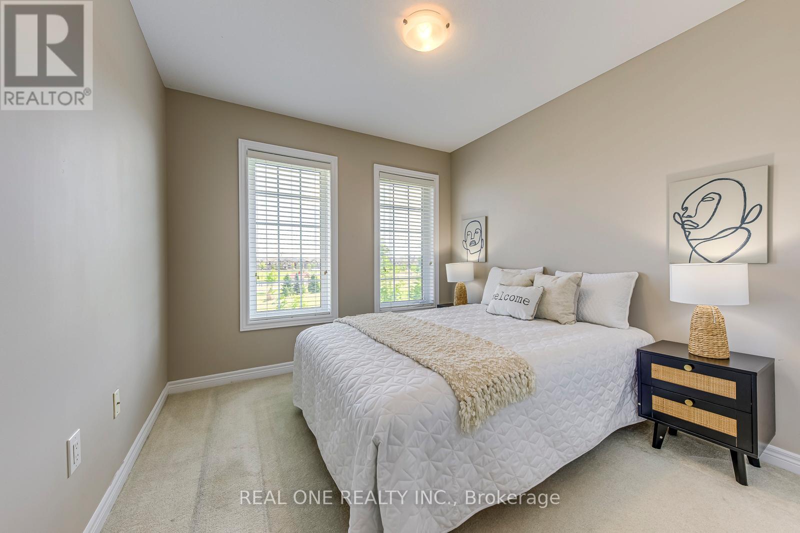 Photo 39 of 3116 Postridge Drive, Oakville ON