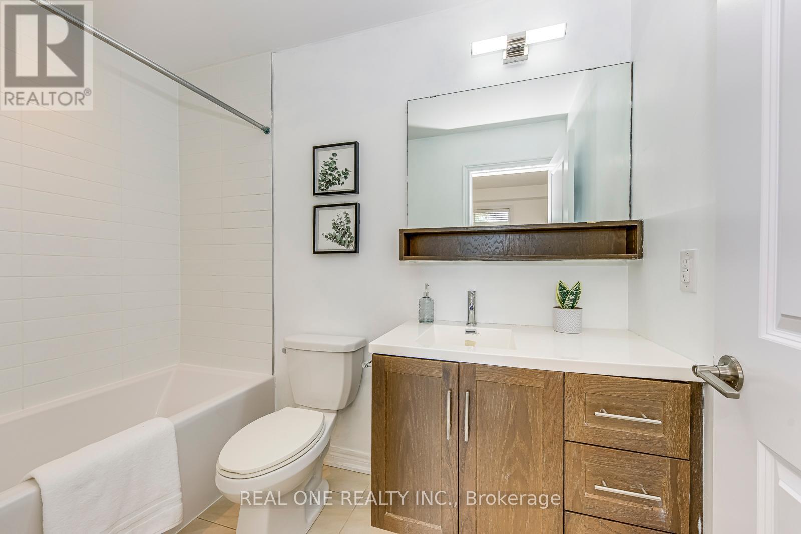 Photo 42 of 3116 Postridge Drive, Oakville ON