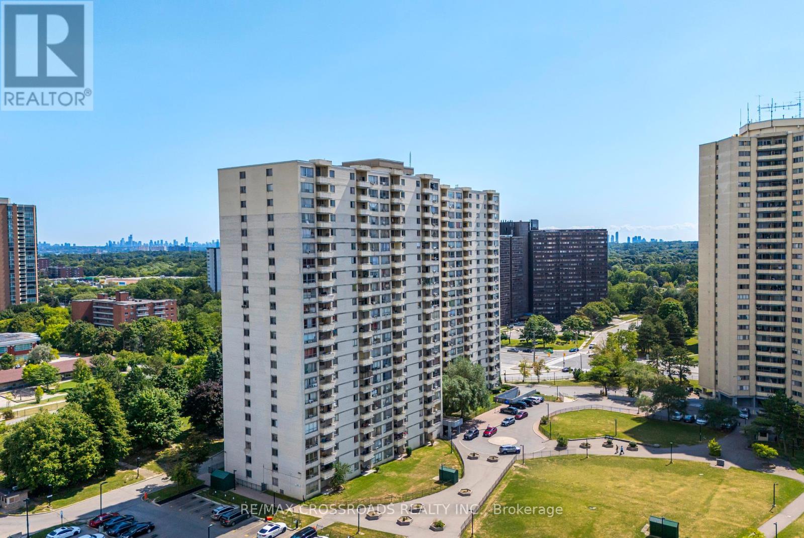 Photo 28 of 806 320 Dixon Road, Toronto ON
