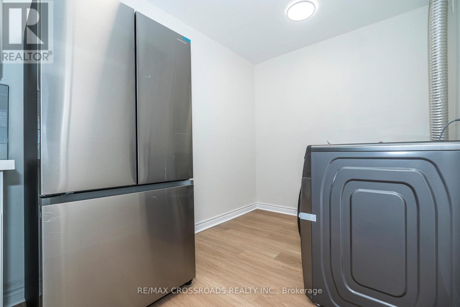 Photo 3 of 806 320 Dixon Road, Toronto ON