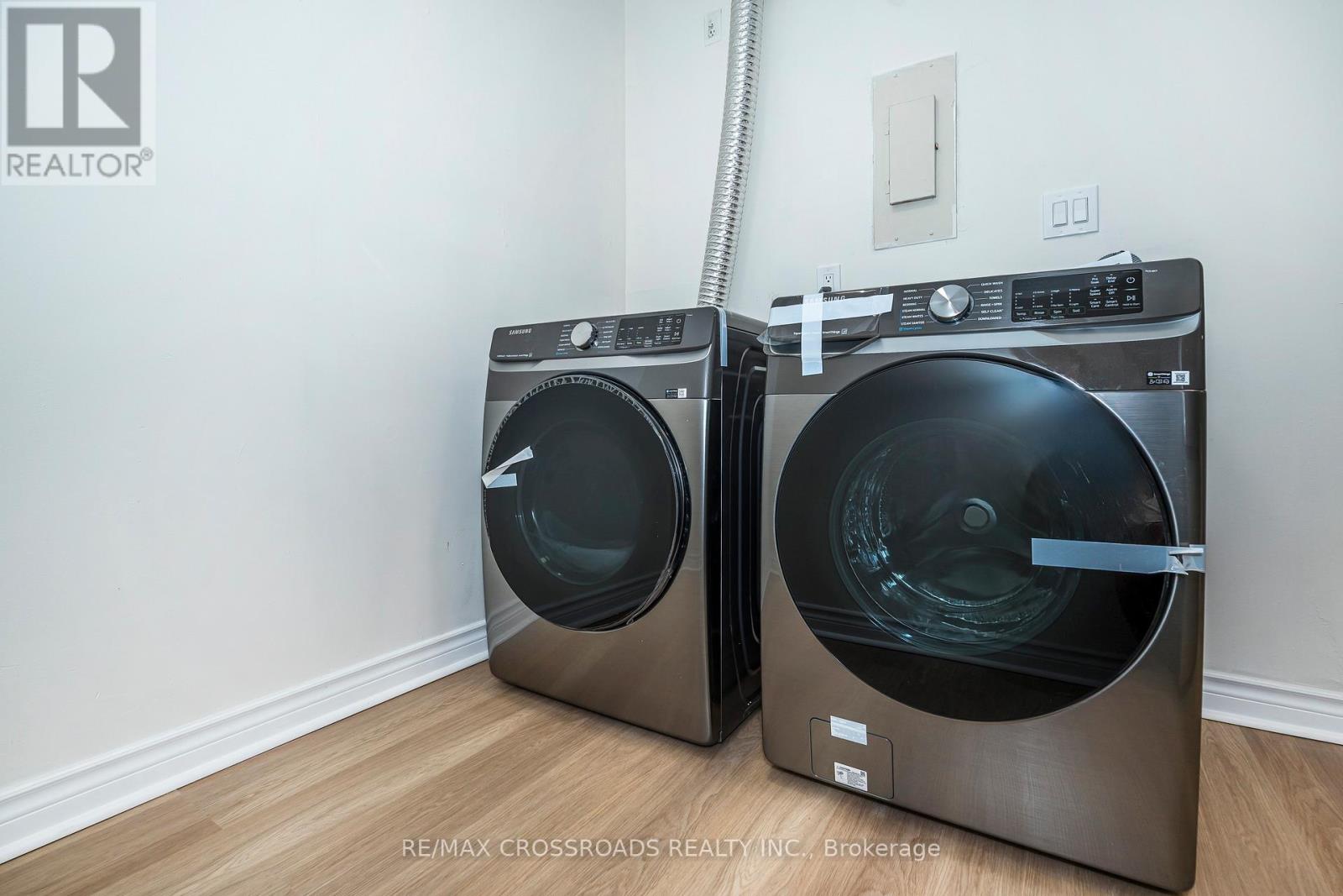 Photo 12 of 806 320 Dixon Road, Toronto ON