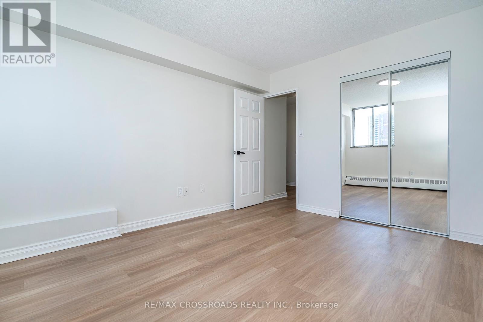 Photo 6 of 806 320 Dixon Road, Toronto ON