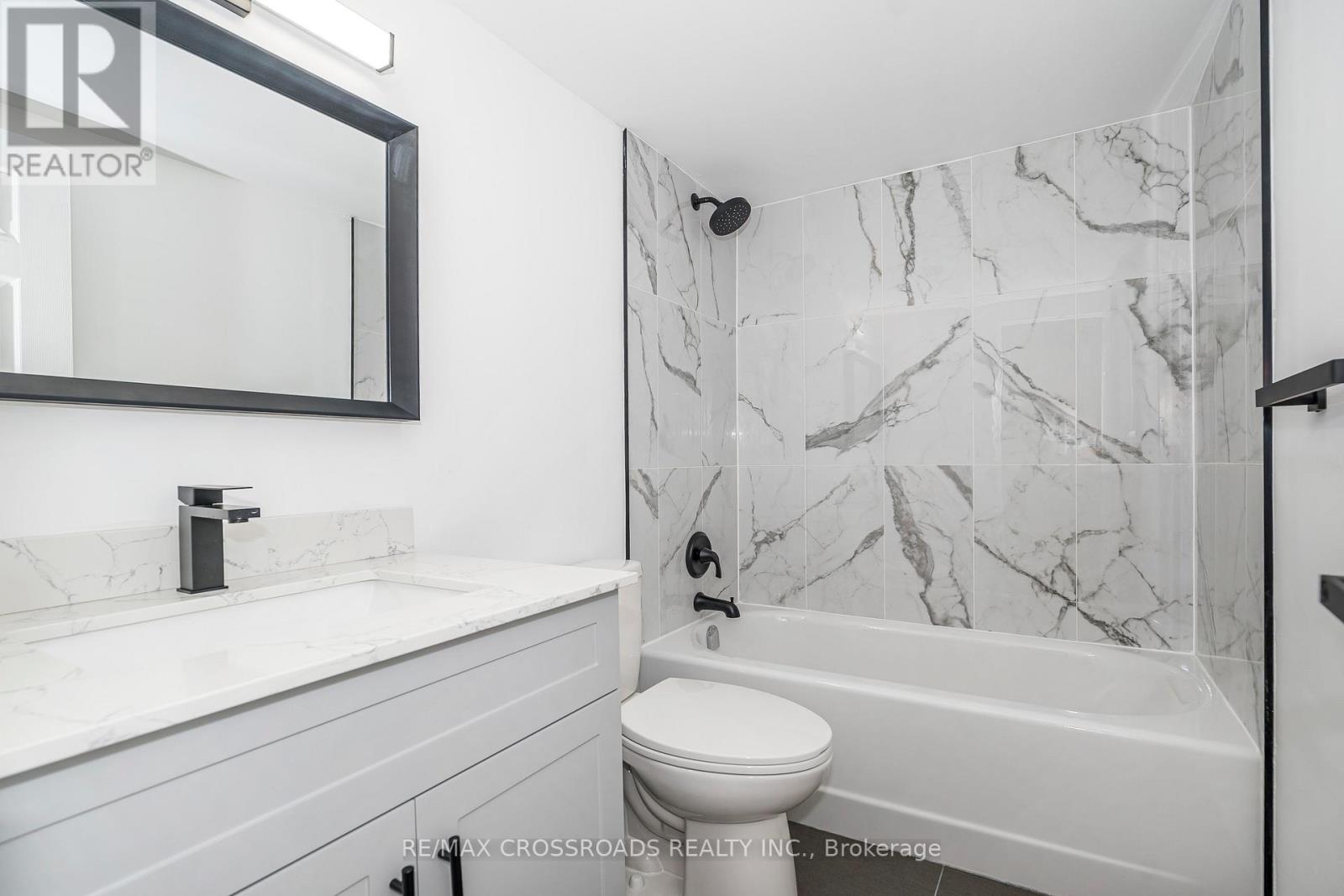 Photo 8 of 806 320 Dixon Road, Toronto ON