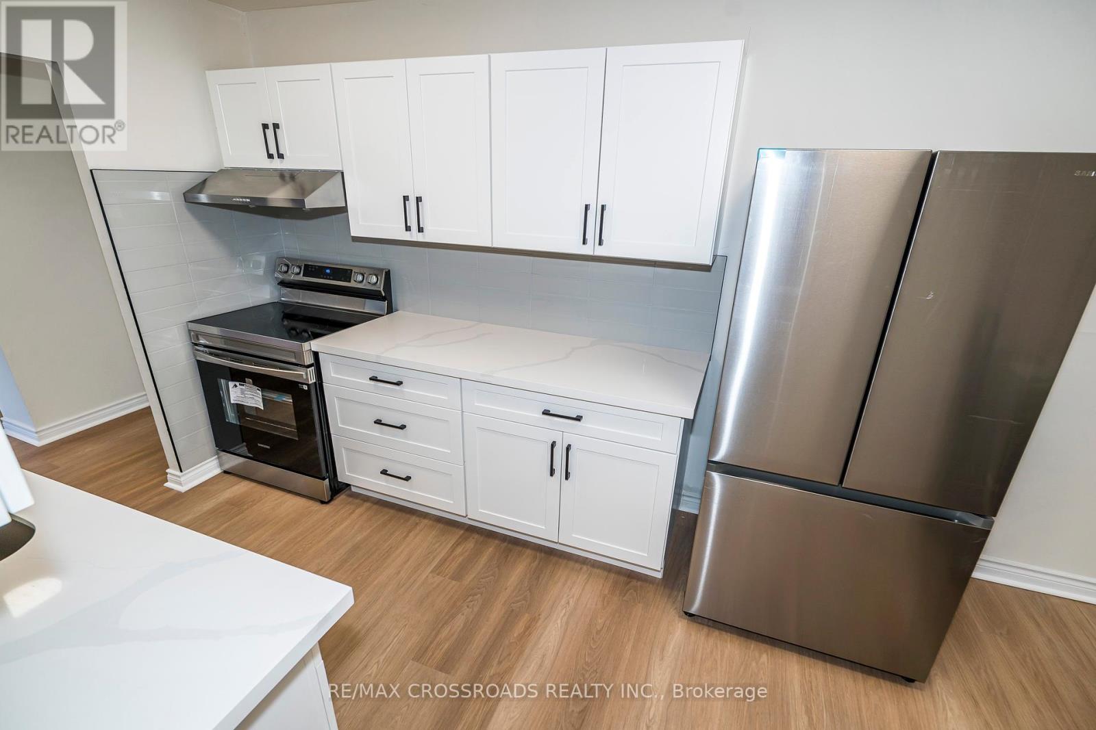 Photo 31 of 806 320 Dixon Road, Toronto ON