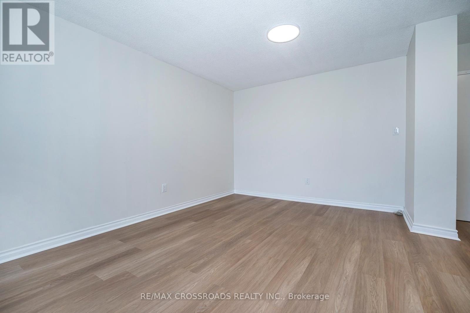 Photo 27 of 806 320 Dixon Road, Toronto ON