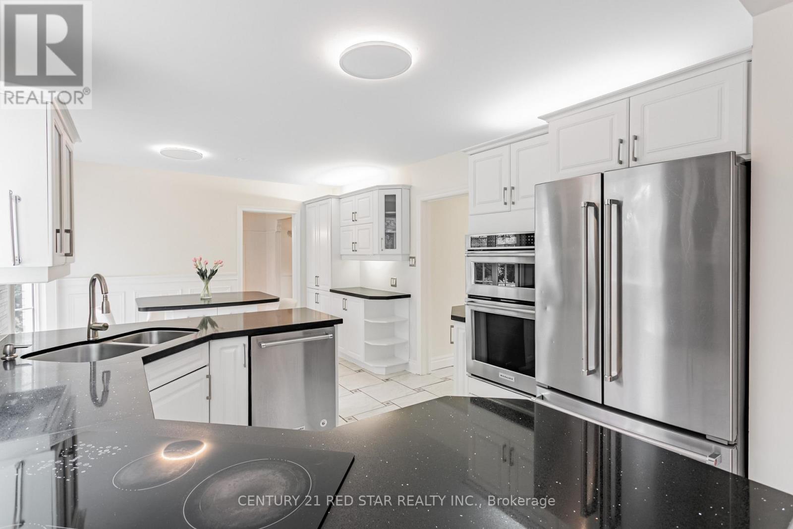 Photo 22 of 56 Silverthorne Bush Drive, Toronto ON