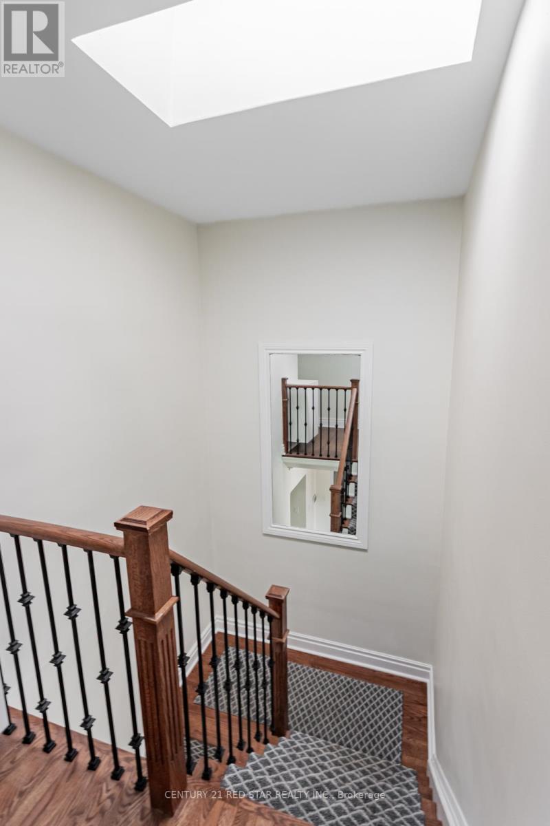 Photo 36 of 56 Silverthorne Bush Drive, Toronto ON