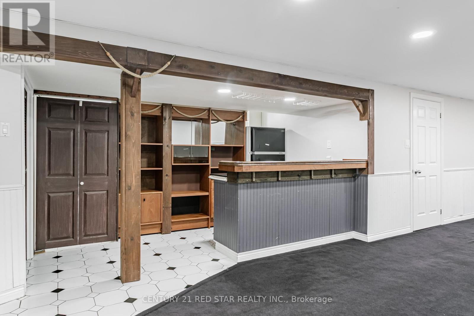 Photo 18 of 56 Silverthorne Bush Drive, Toronto ON