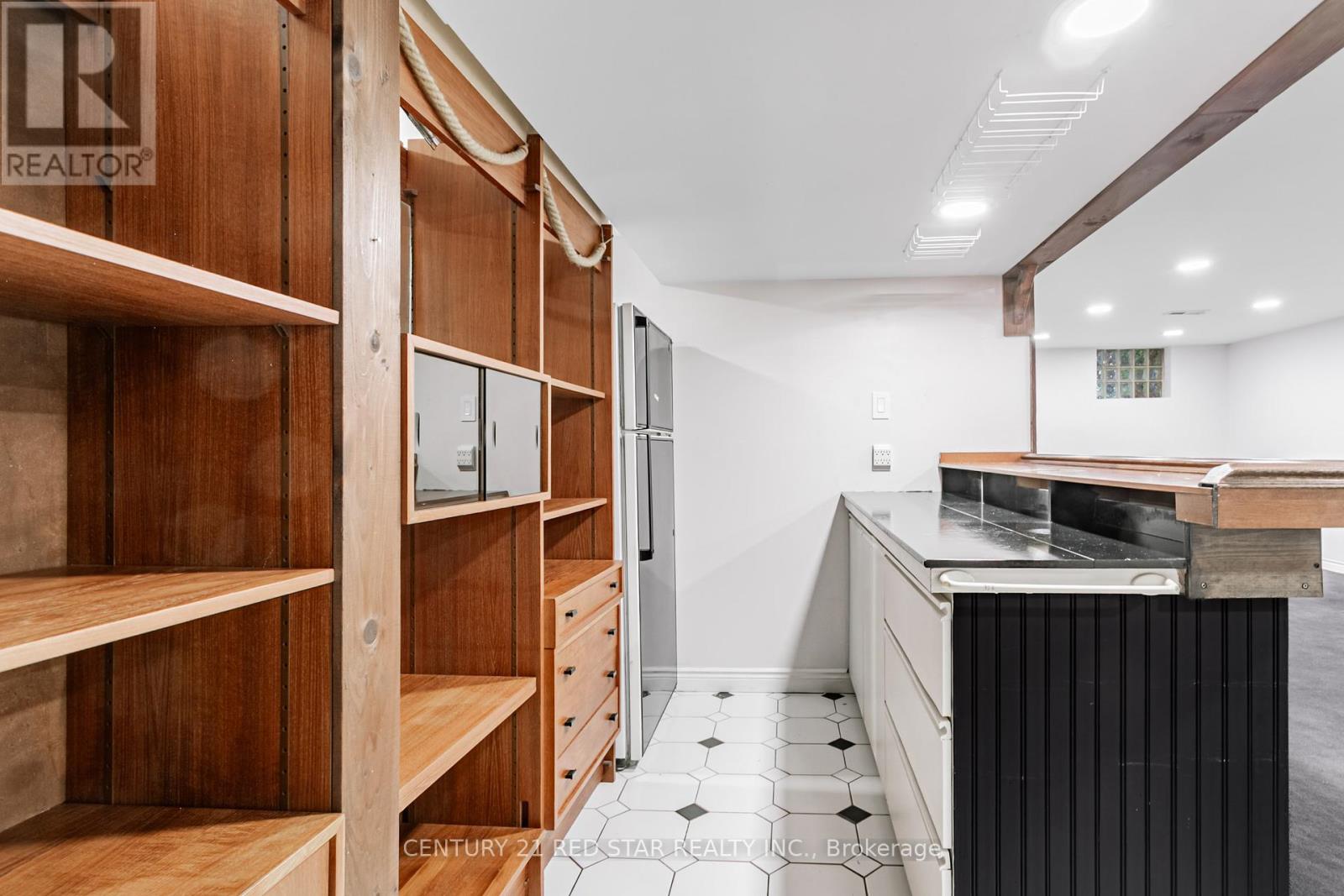 Photo 15 of 56 Silverthorne Bush Drive, Toronto ON