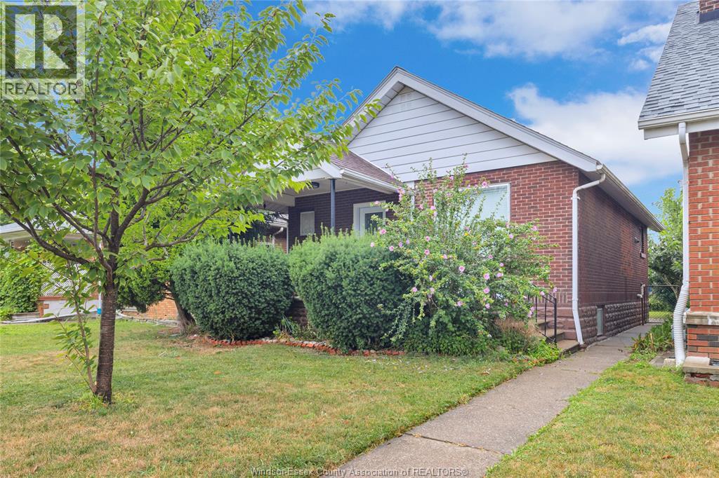 Photo 1 of 1618 Moy Avenue, Windsor ON