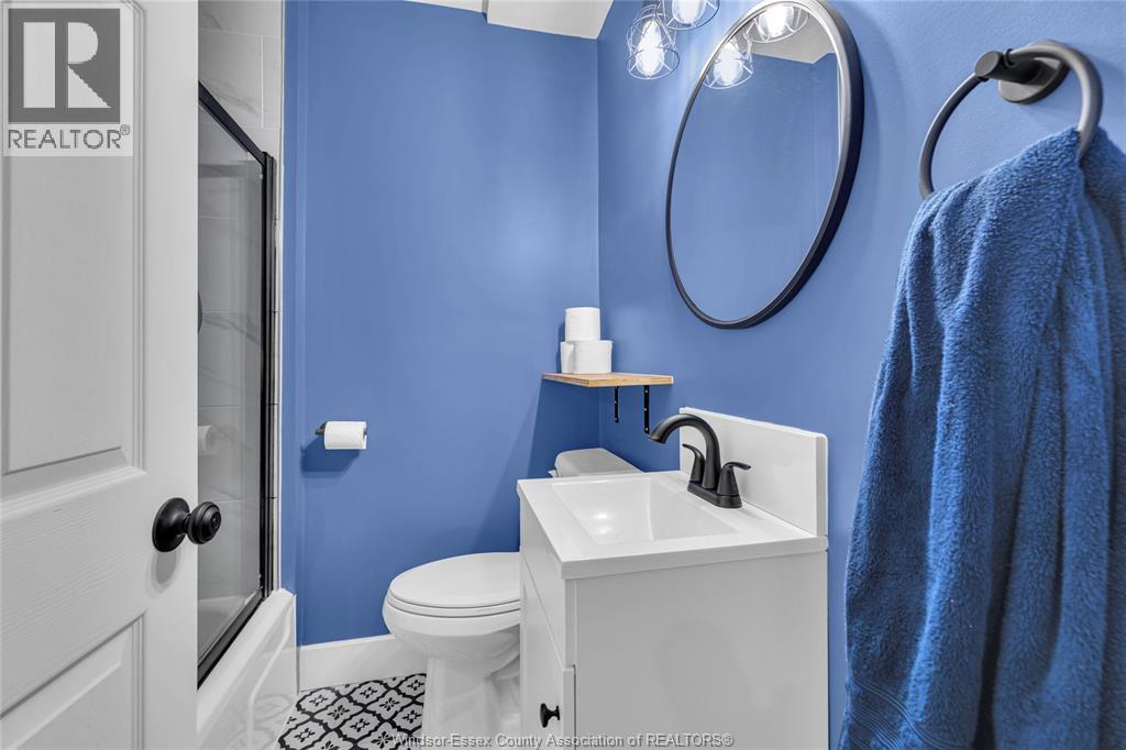 Photo 7 of 1618 Moy Avenue, Windsor ON