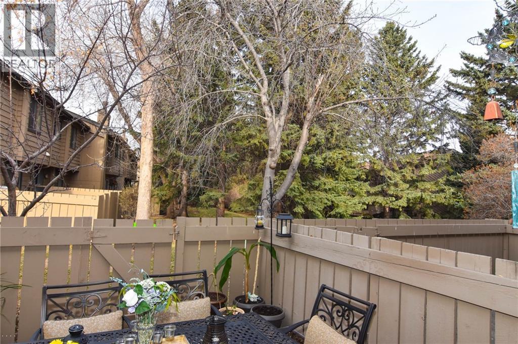 Photo 33 of 41 3302 50 Street Nw, Calgary AB