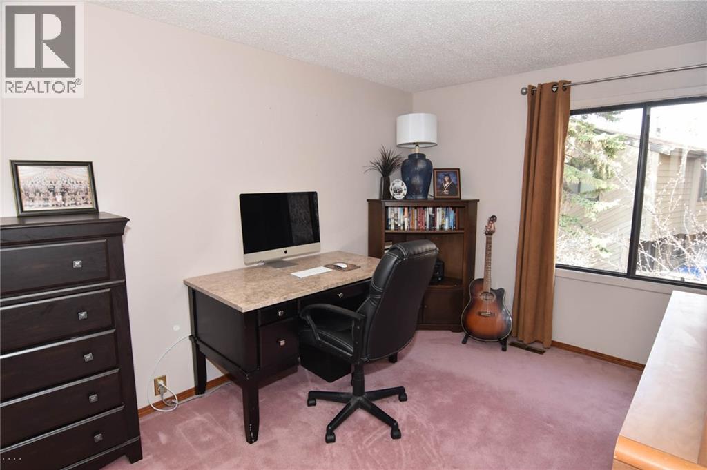 Photo 38 of 41 3302 50 Street Nw, Calgary AB