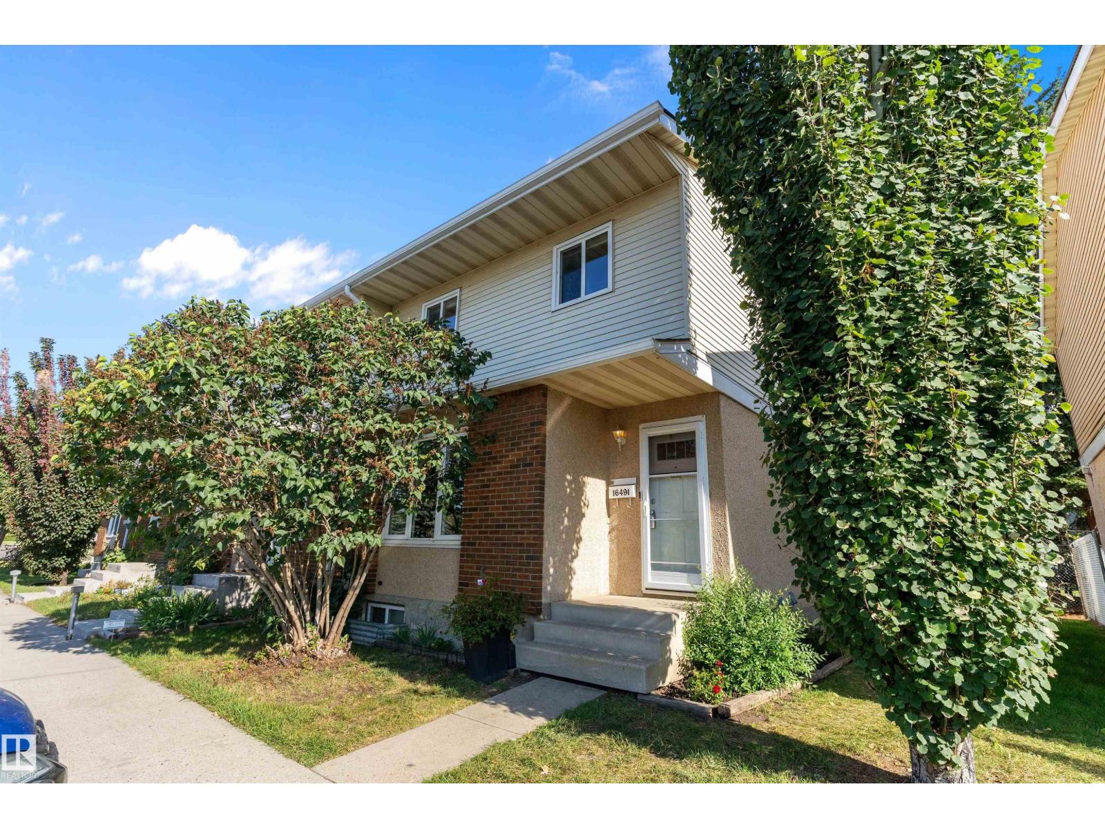 Photo 24 of 16491 115 St Nw, Edmonton AB
