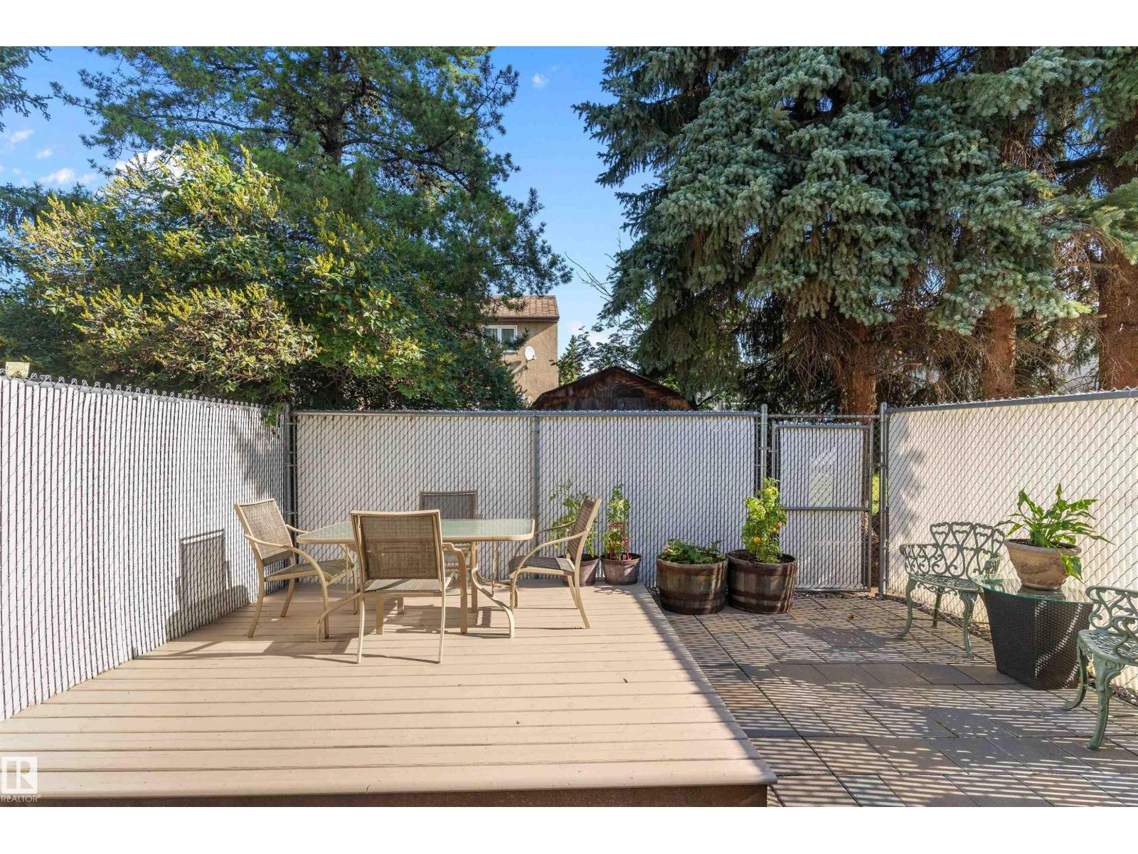 Photo 31 of 16491 115 St Nw, Edmonton AB