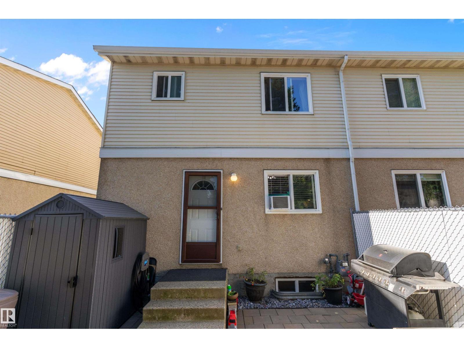 Photo 27 of 16491 115 St Nw, Edmonton AB