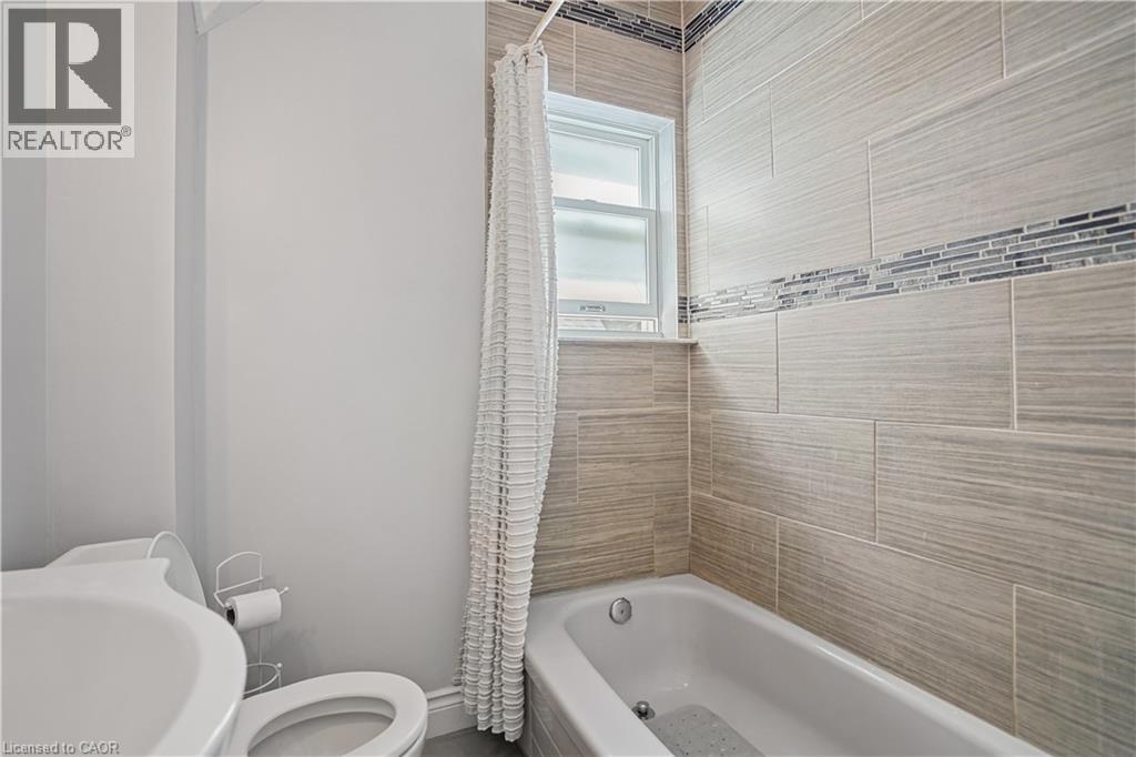 Photo 2 of 58 Pandora Avenue N, Kitchener ON