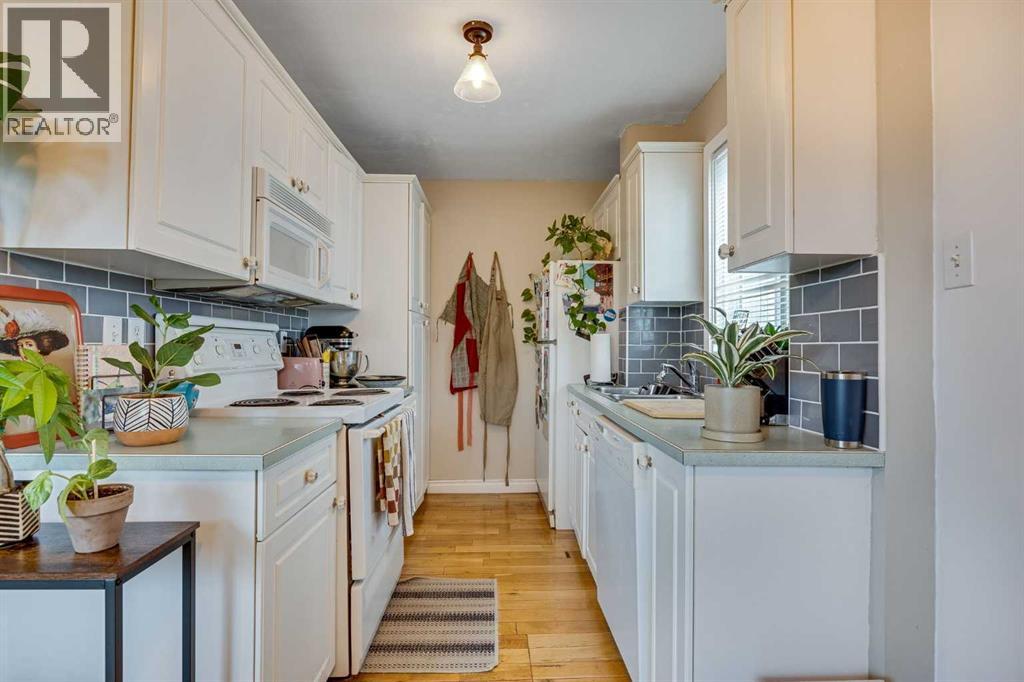 Photo 5 of 302 836 4 Avenue Nw, Calgary AB