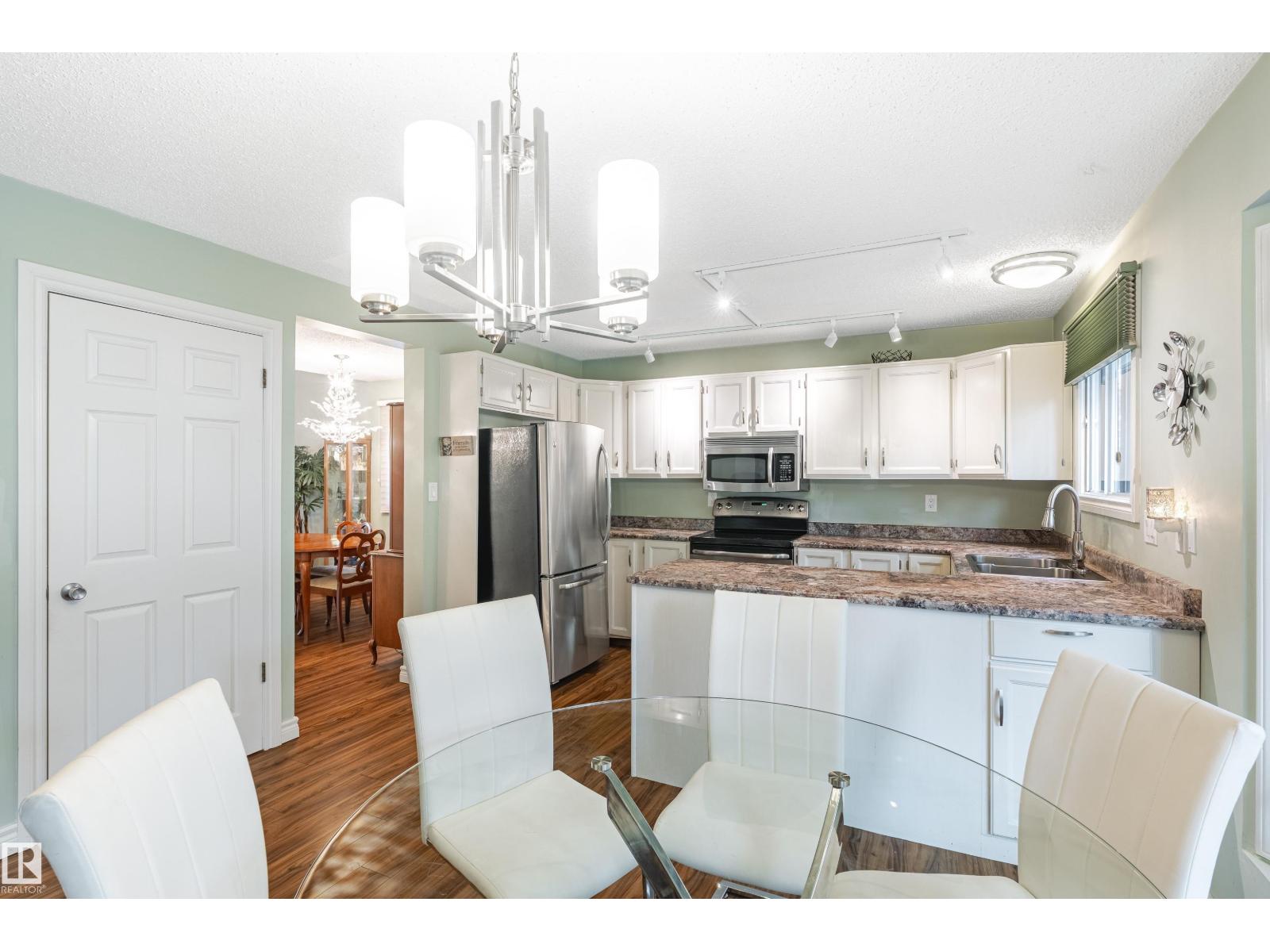 Photo 22 of 45 Wentworth Cr, St Albert AB