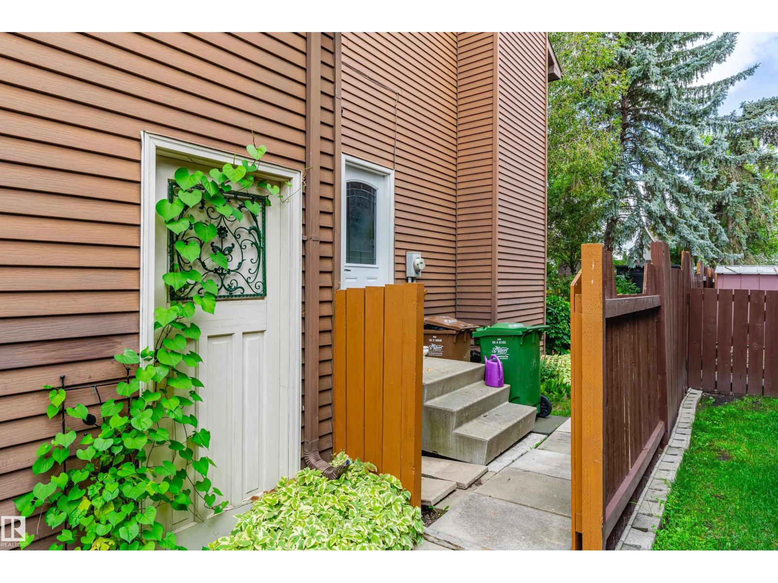 Photo 8 of 45 Wentworth Cr, St Albert AB